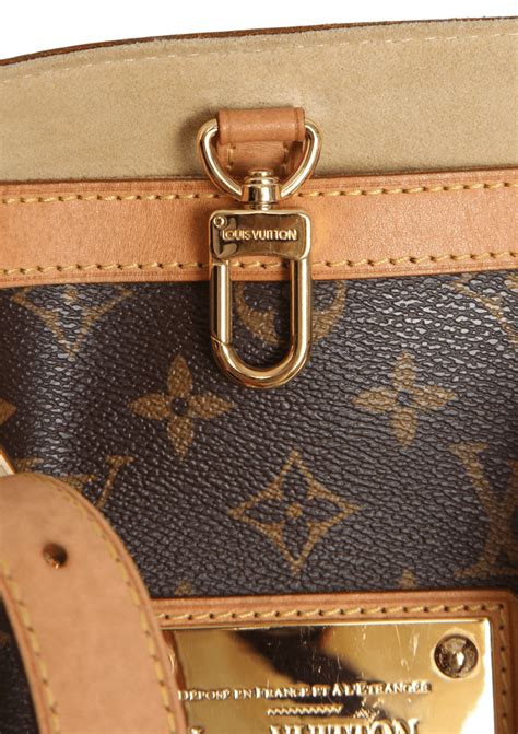 LOUIS VUITTON Monogram Hampstead MM.